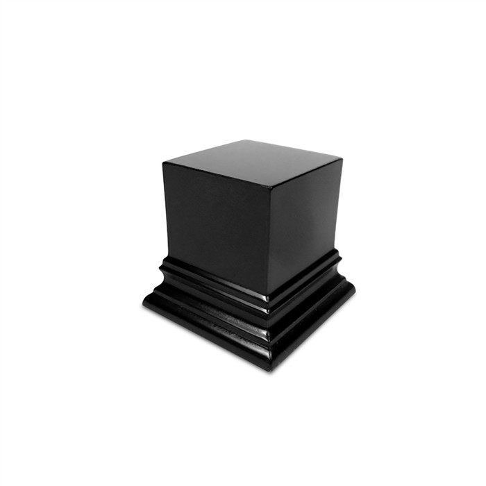 SOCLE DE PRÉSENTATION EN BOIS CARRÉ 4X4 CM - NOIR SOCLE DE PRÉSENTATION EN BOIS CARRÉ 4X4 CM - NOIR